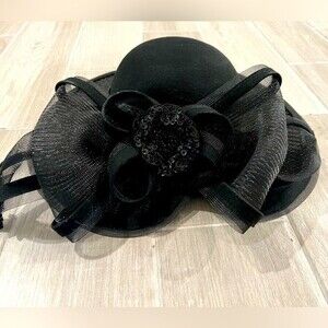 Brenda Waites Bolling church derby Easter Hat Excellent!